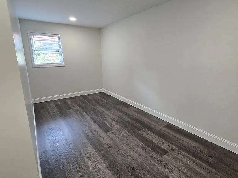 108 Potomac Cir — Photo 6