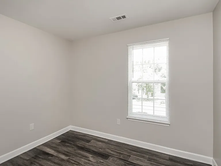 2648 Reid Park Ln — Photo 12