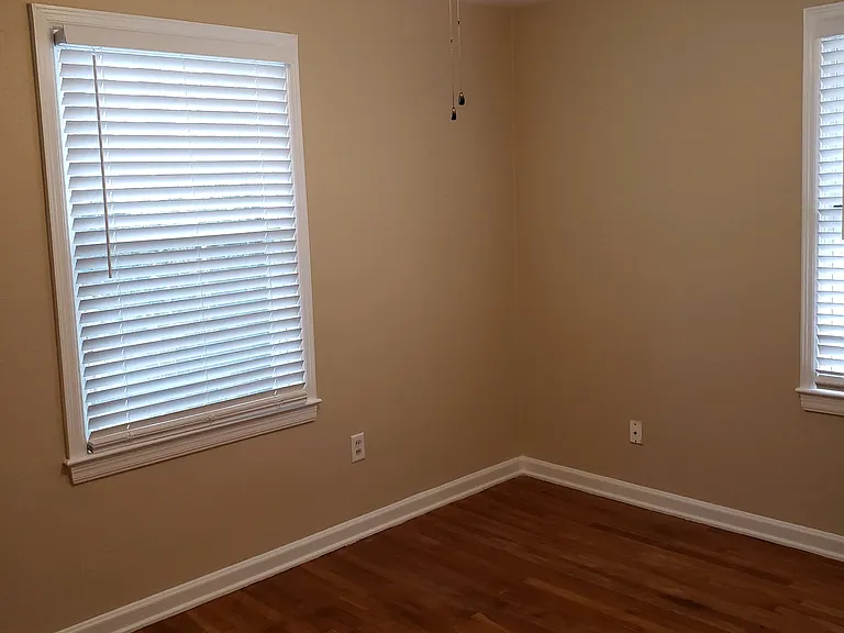 117 N Claire Dr — Photo 10