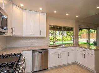 4325 Trieste Dr, Carlsbad, CA 92010
