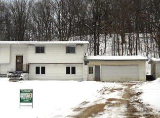 23704 1st St, Eldora, IA 50627