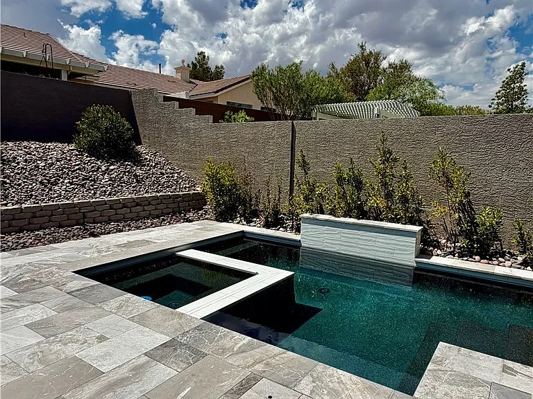 10317 Summer River Ave — Photo 34
