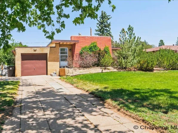 2768 Olive Dr, Cheyenne, WY 82001