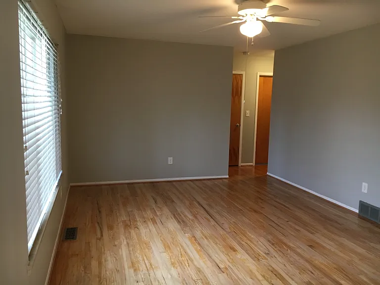 3160 Fernwood Ave — Photo 11