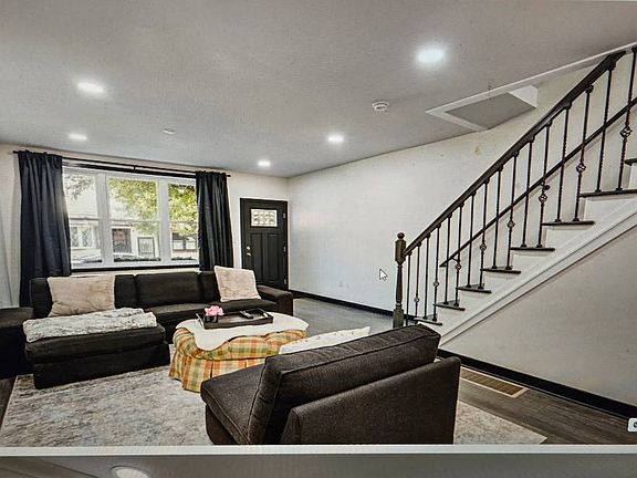 5th image of 2070 E Dauphin St