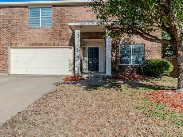 921 Rock Dove Cir, Saginaw, TX 76131