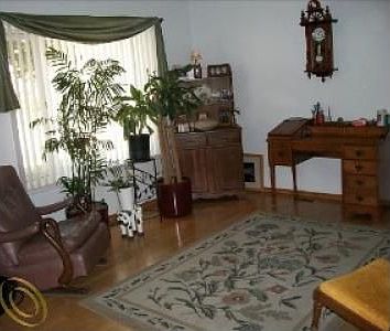 3rd image of 1511 S Sutton St