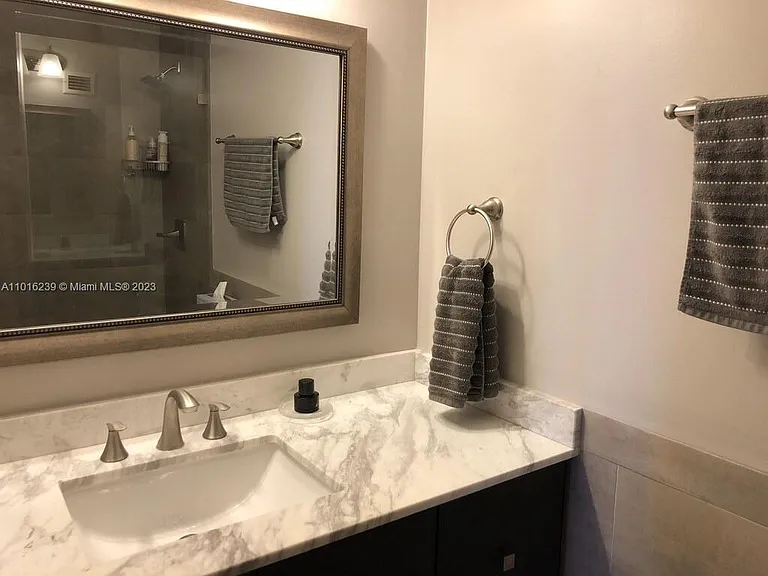 3505 S Ocean Dr #1115 — Photo 5