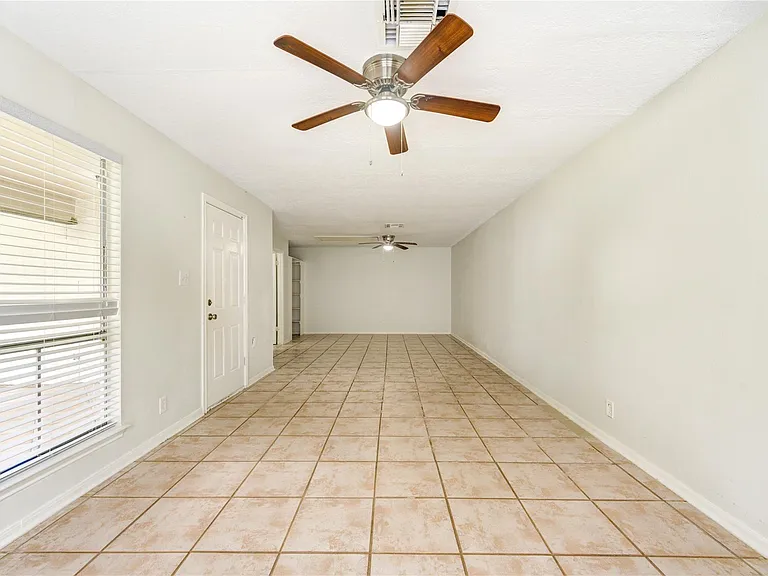 8107 Durklyn Ln — Photo 29