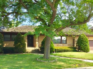 8120 W Balmoral Ave, Chicago, IL 60656