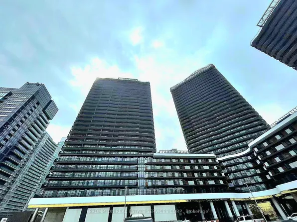 68 Esther Shiner Blvd, Toronto, ON