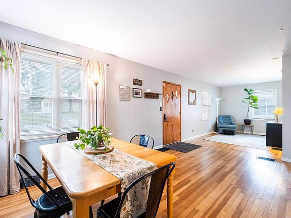 3rd image of 2820 Eastminster Rd