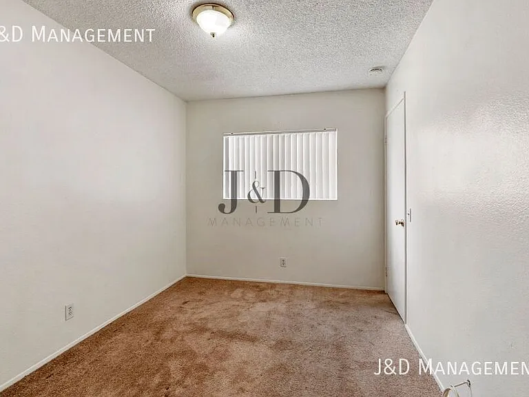 4086 Swift Ave — Photo 21