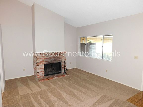 3rd image of 9434 Maria Way