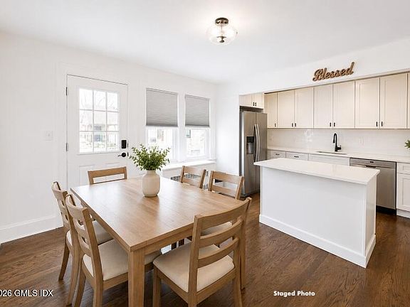 3rd image of 530 River Rd #1
