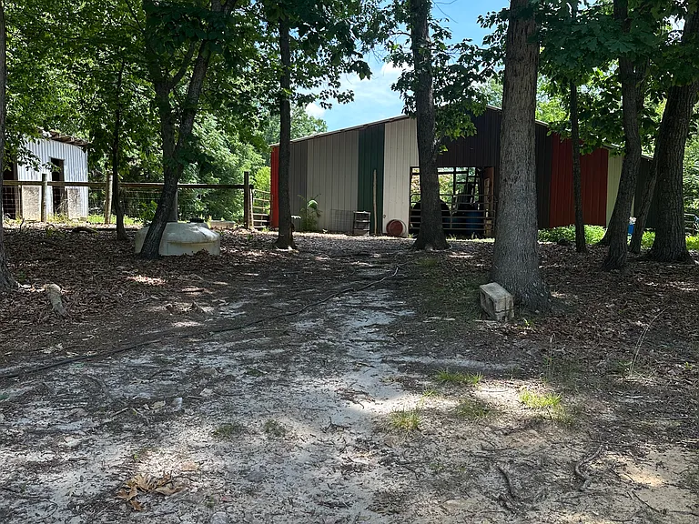 Leafwood Dr — Photo 4