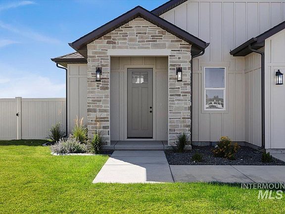4th image of 563 Moonstone Rd