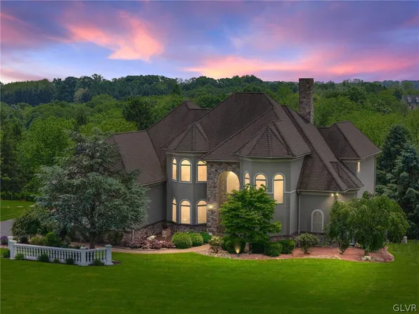 5660 Old Mile Hill Rd, Orefield, PA 18069