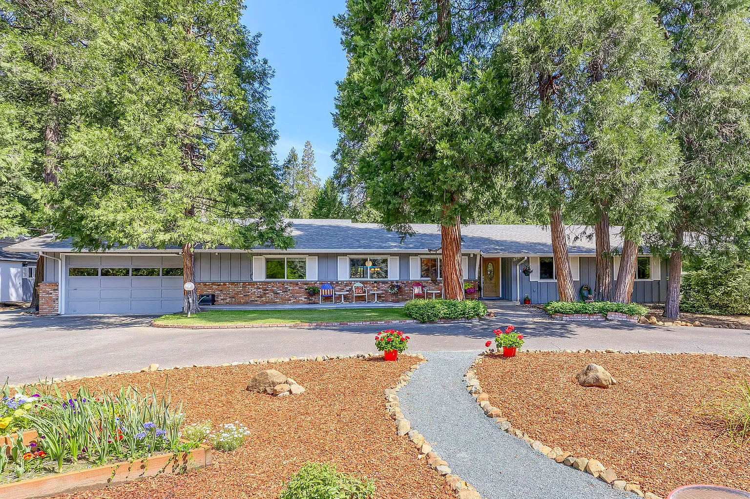 1044 Soldier Creek Rd photo 1