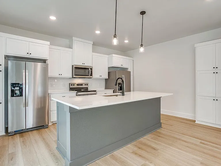 2345 Benbrook Blvd — Photo 49
