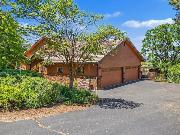 12065 Kestrel Rd, Klamath Falls, OR 97601