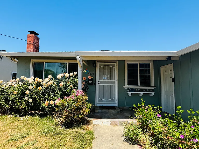 4675 Bianca Dr — Photo 1