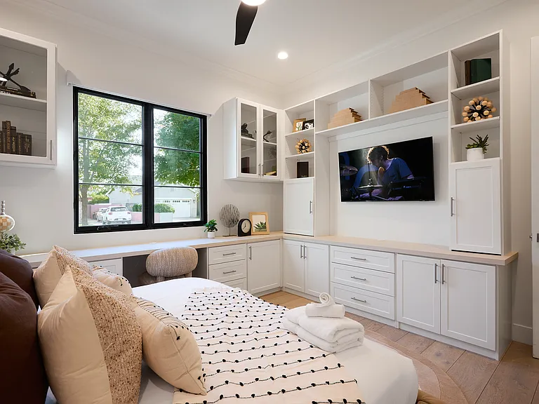 3808 E Fairmount Ave — Photo 39
