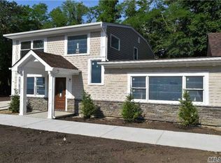 116 Holbrook Rd, Holbrook, NY 11741