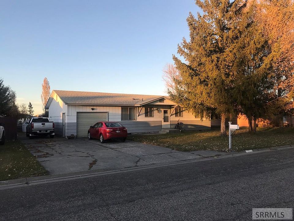 1st image of 4425 E Natalie St