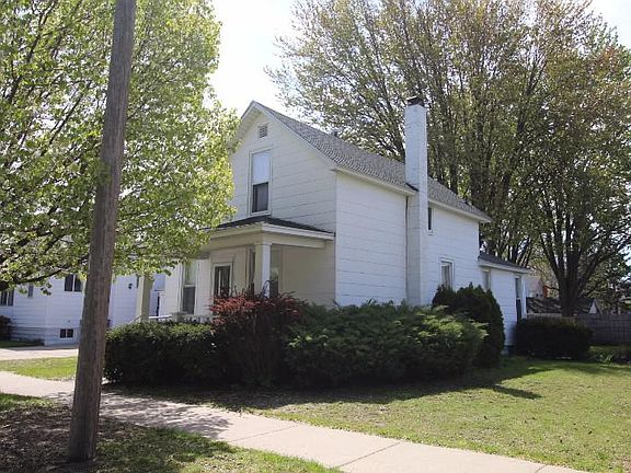 2nd image of 404 E Jane St