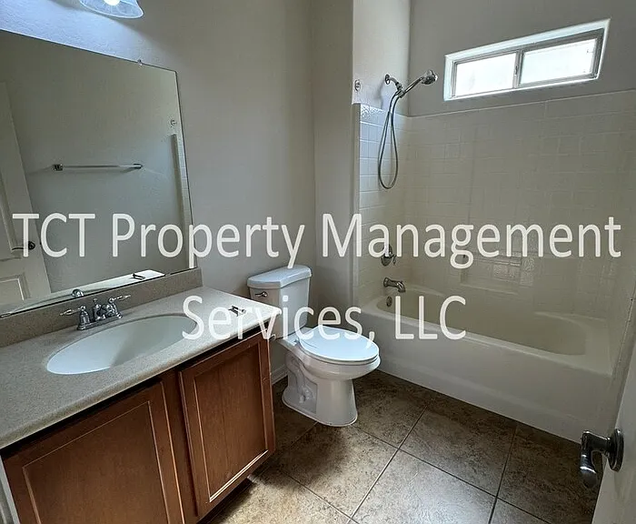 12128 W Tara Ln — Photo 10
