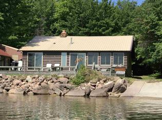 N8770 Reindeer Run, Munising, MI 49862