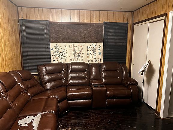 3rd image of 1512 Patton Dr
