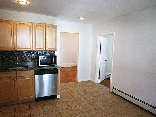 742 E 6th St #2 Photo 1