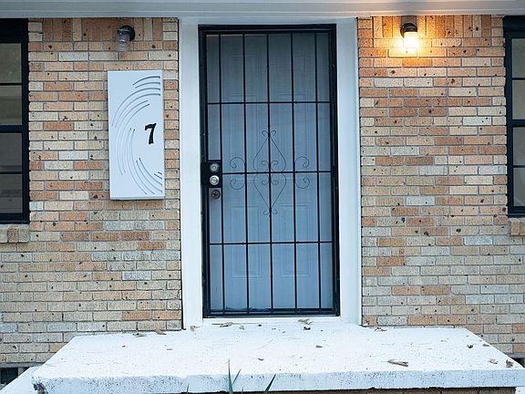 4th image of 7 Bay St