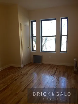 Rented by BRICK & GALO REALTY CORP | media 13