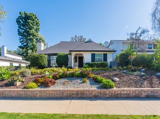 4064 Woodcliff Rd, Sherman Oaks, CA 91403