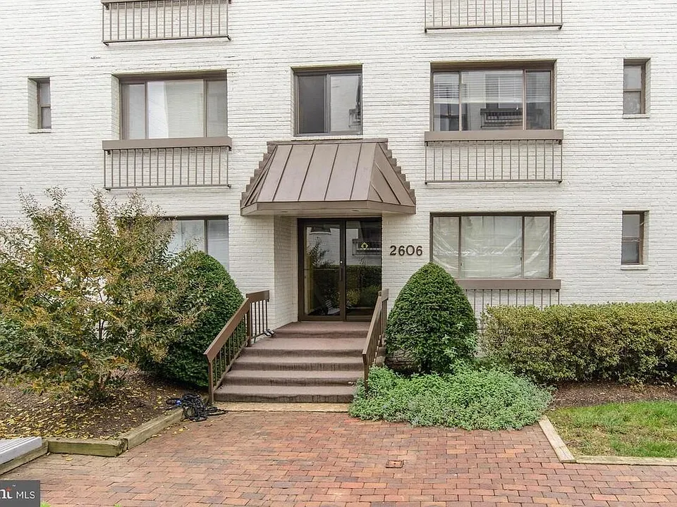 2606 Tunlaw Rd NW #3
