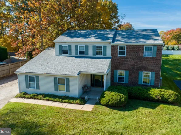 897 Mystic Ln, Eagleville, PA 19403
