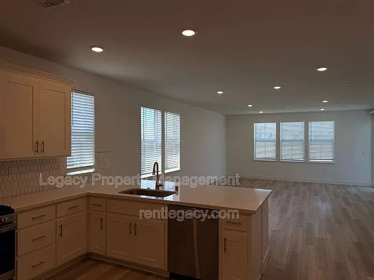 8332 Taylormade Way — Photo 5