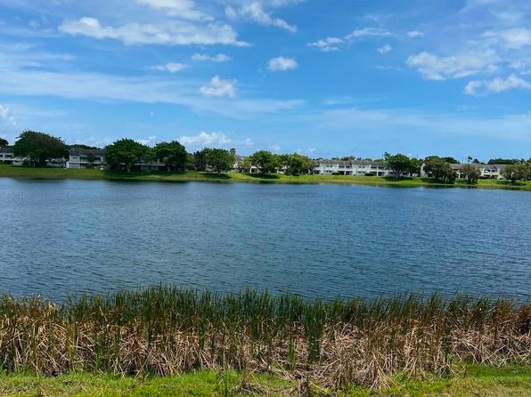3433 NW 44th St APT 203