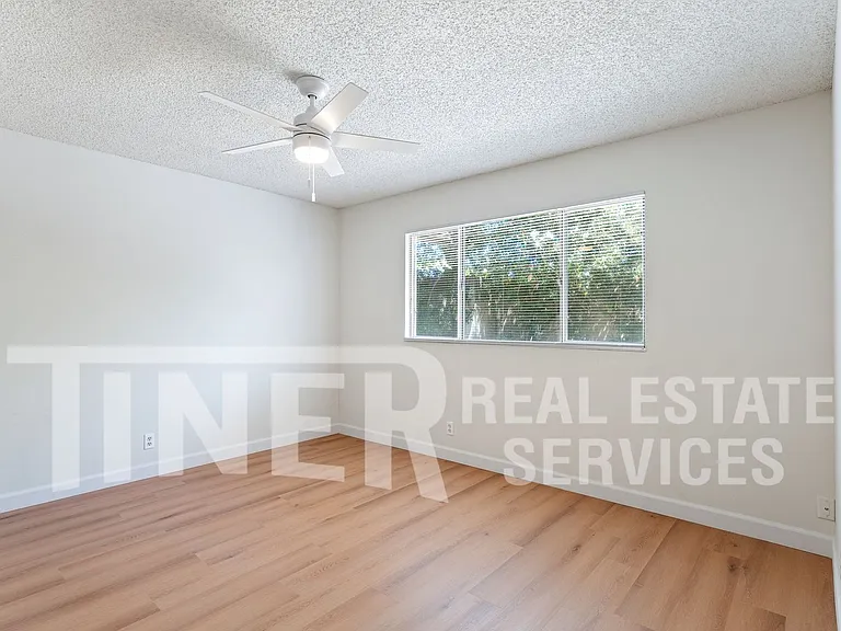 3233 Oriole Way — Photo 12
