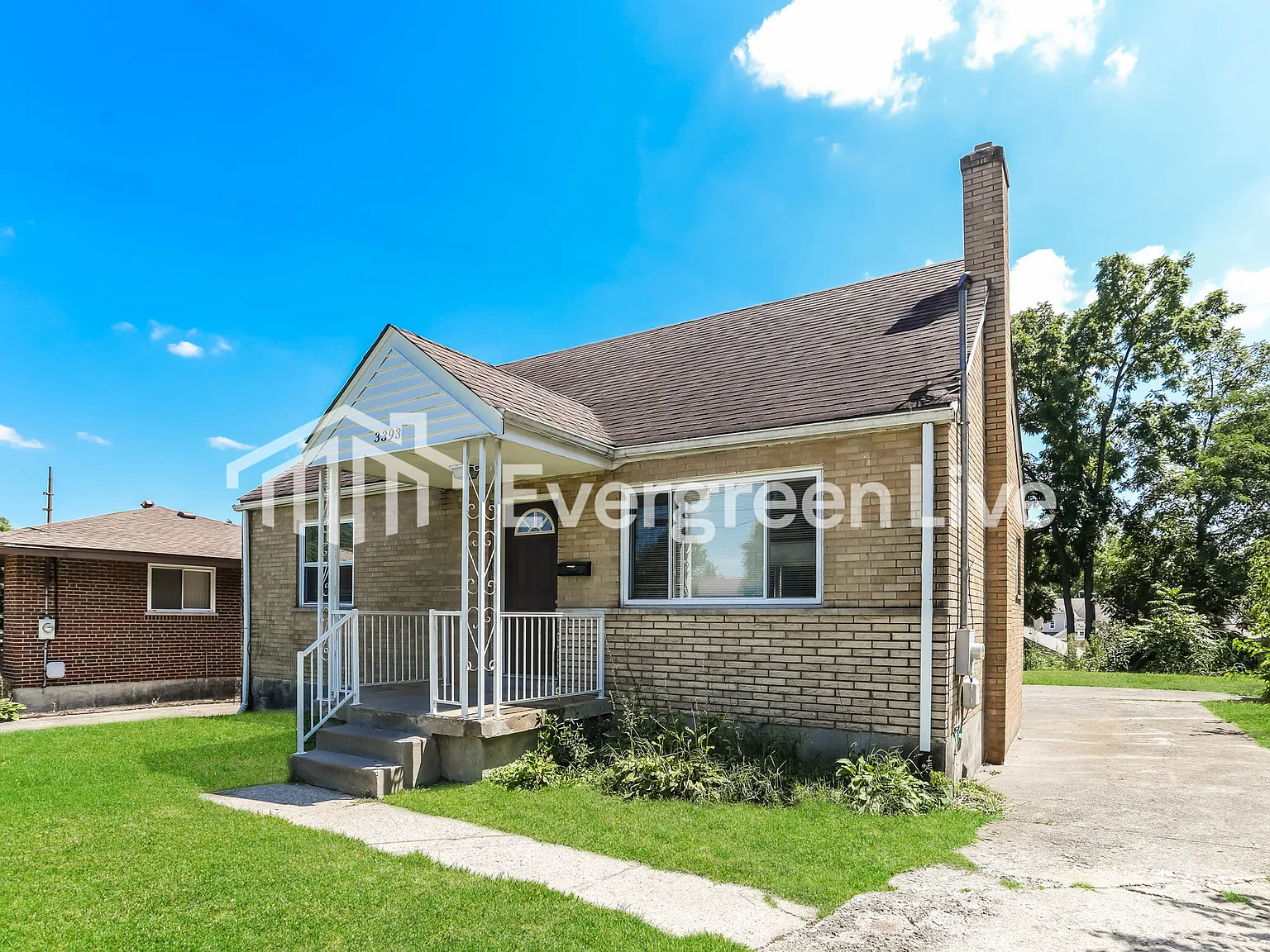4 bed, 1.0 bath, 1308 sqft, $1,695 — Photo 2