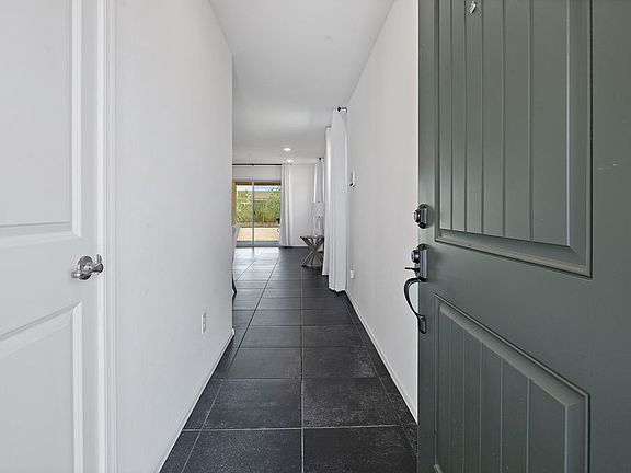 3rd image of 657 W Calle Calca