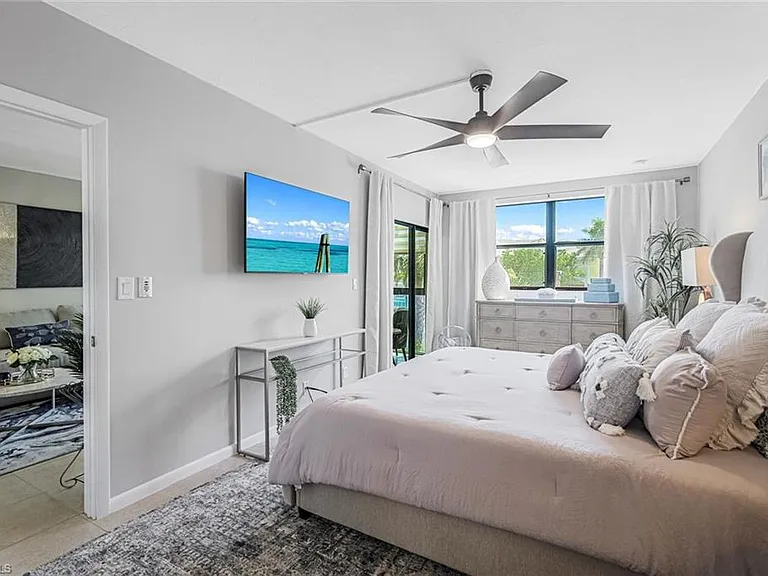 807 River Point Dr #102D — Photo 14