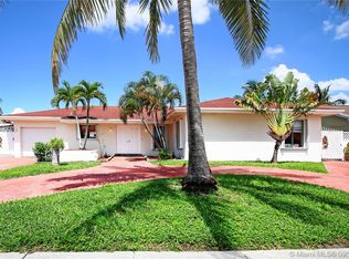 6331 NW 199th Ln, Hialeah, FL 33015