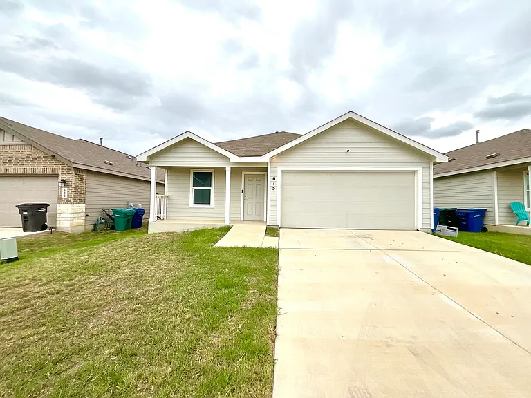 615 Bean Bnd — Photo 4