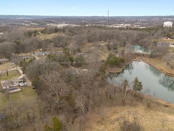 2nd image of 118 Mallard Dr
