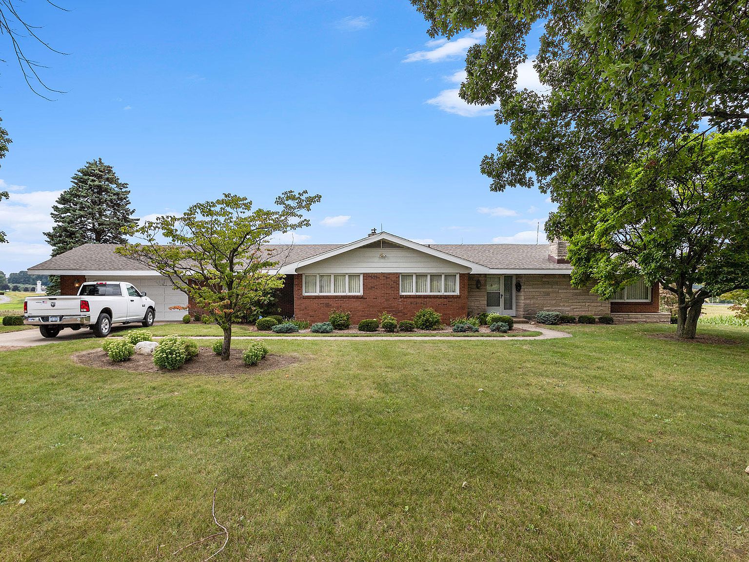 7979 Hill Rd, Watervliet, MI 49098 Zillow