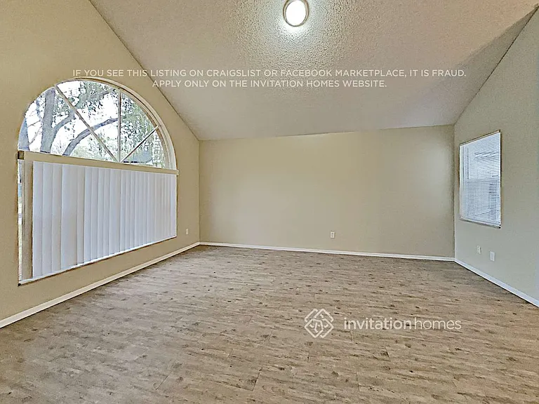 1009 Brielle Ave — Photo 10